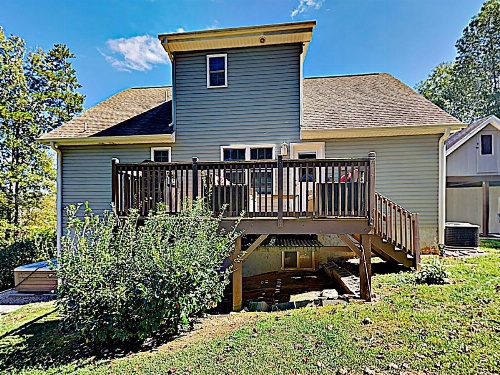 4 Bedrooms Country Home image 25